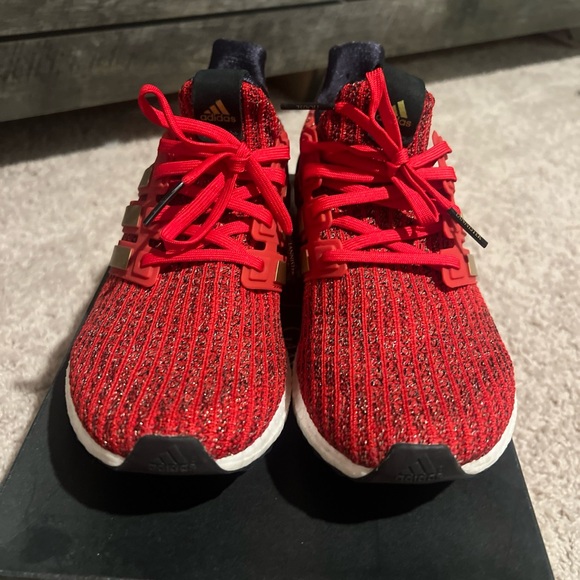 Like new Game of Thrones ultra boost women’s size 8.5 - Picture 8 of 8